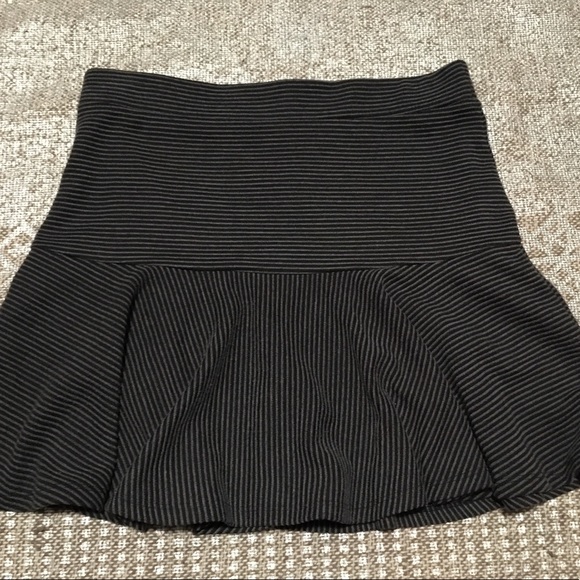 Forever 21 Mini Skirt - Picture 2 of 8